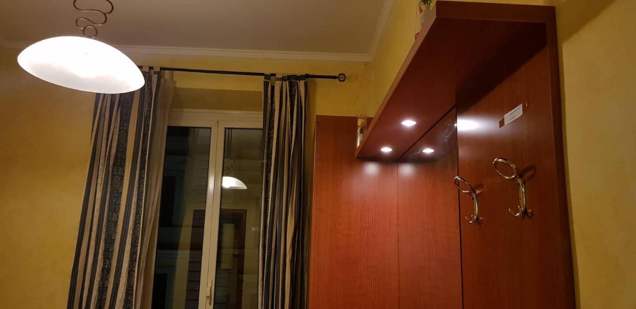 Rainbow Guest House โรม ภายนอก รูปภาพ